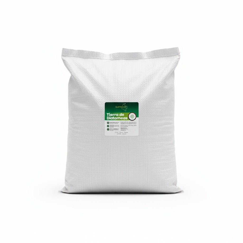 Saco de 10 litros de Tierra de Diatomeas Sustracol, ideal para jardines y cultivos orgánicos.
